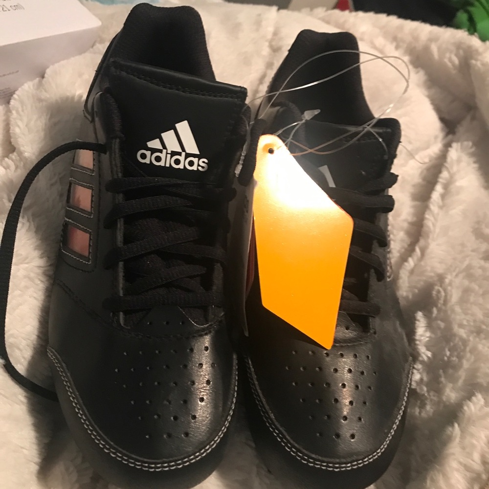 NEW!! Adidas baseball cleats